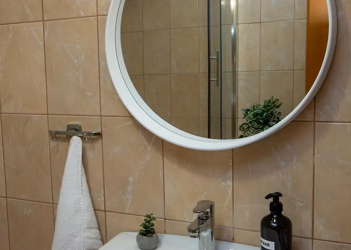 Utopia * Néa Péramos