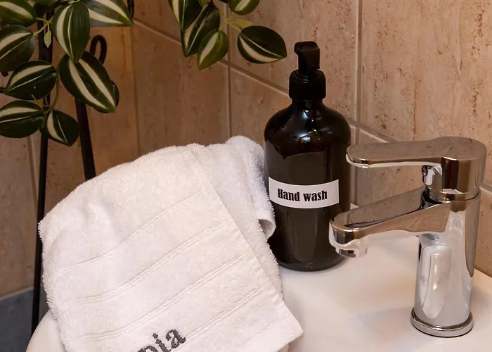 Utopia * Néa Péramos